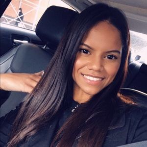 Meet your Posher, Yennifer